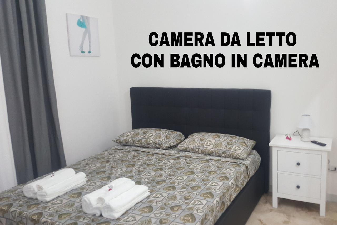 Exclusive House Center Apartman Catania-Fontanarossai nemzetközi repülőtér Kültér fotó