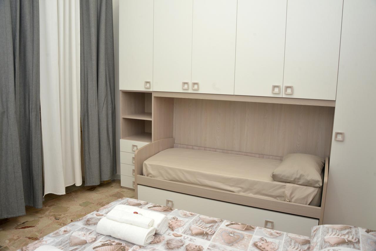 Exclusive House Center Apartman Catania-Fontanarossai nemzetközi repülőtér Kültér fotó