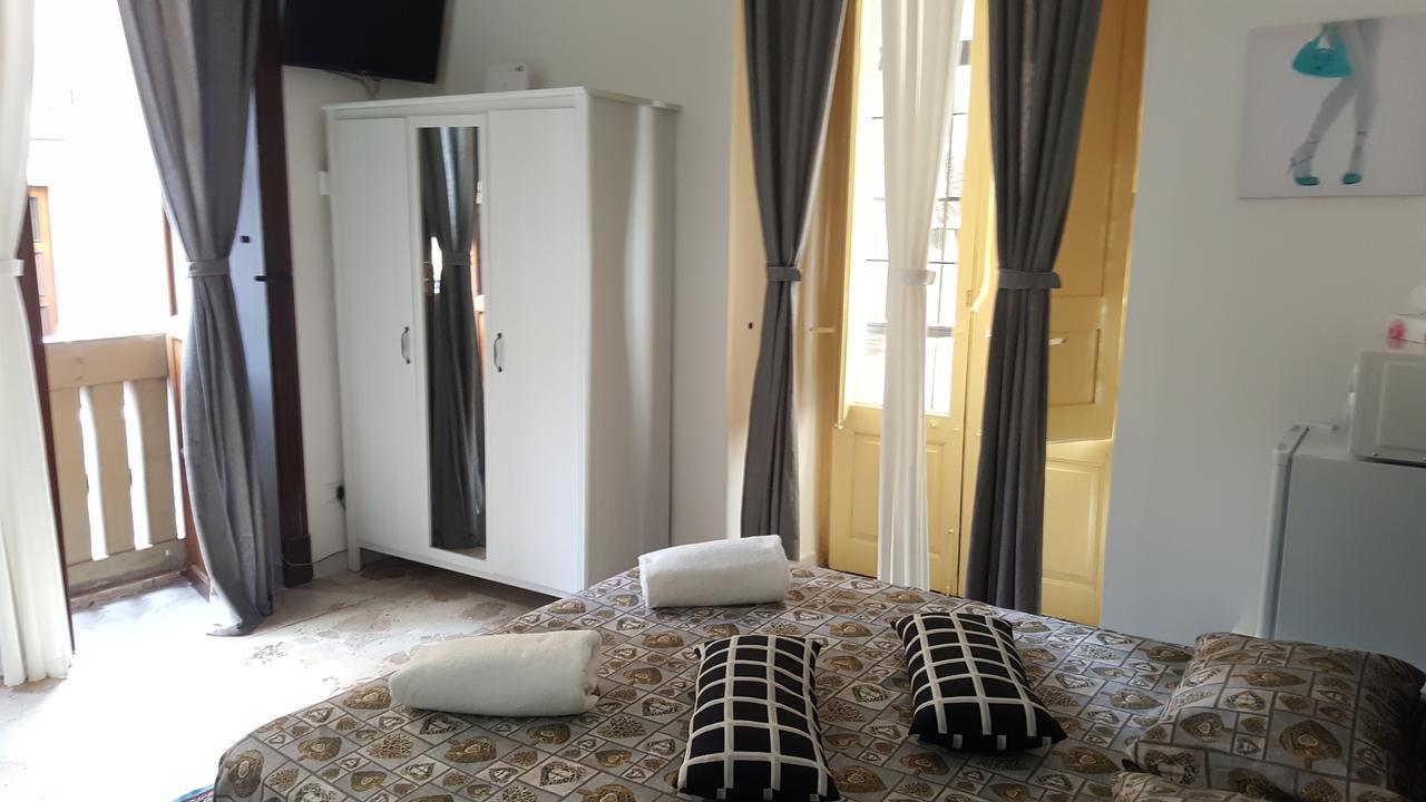 Exclusive House Center Apartman Catania-Fontanarossai nemzetközi repülőtér Kültér fotó