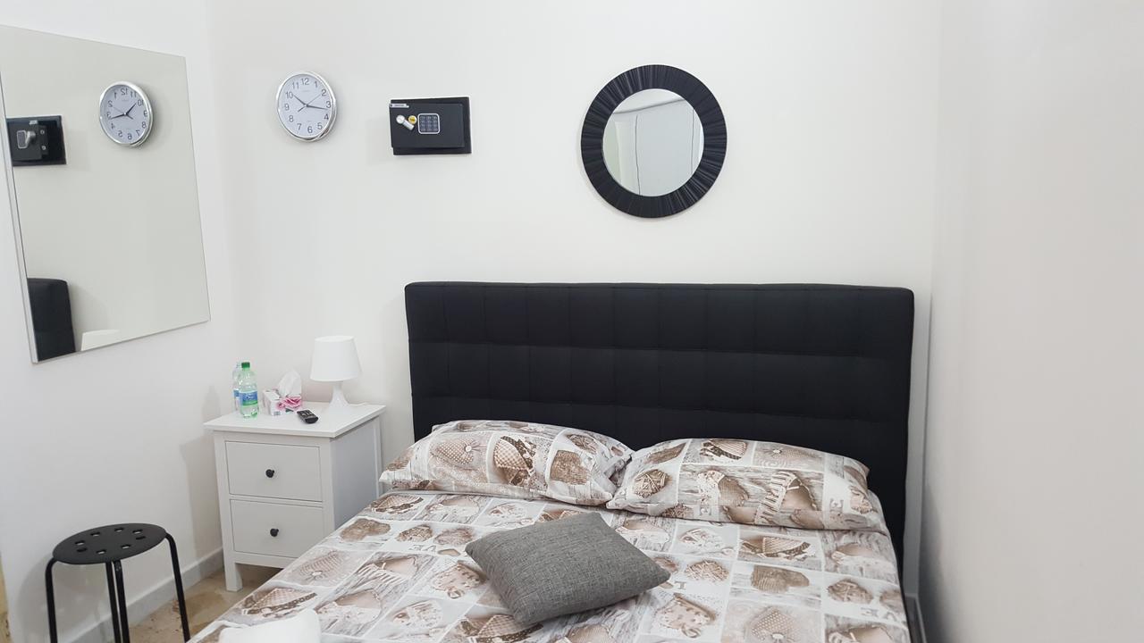 Exclusive House Center Apartman Catania-Fontanarossai nemzetközi repülőtér Kültér fotó