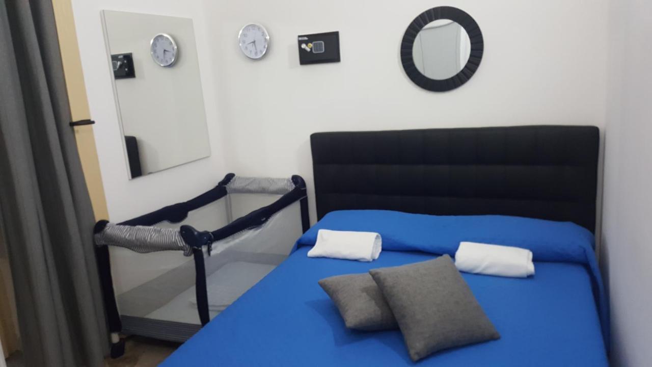 Exclusive House Center Apartman Catania-Fontanarossai nemzetközi repülőtér Kültér fotó