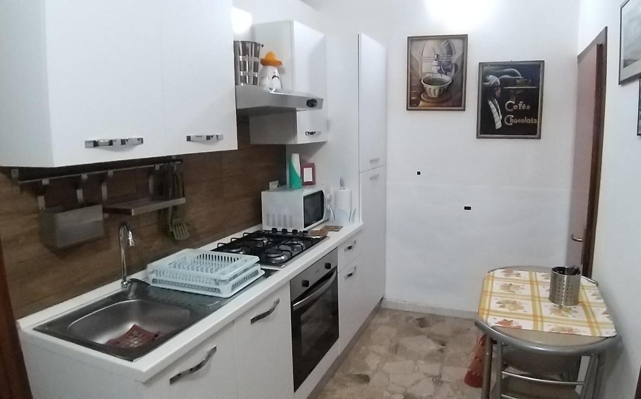 Exclusive House Center Apartman Catania-Fontanarossai nemzetközi repülőtér Kültér fotó